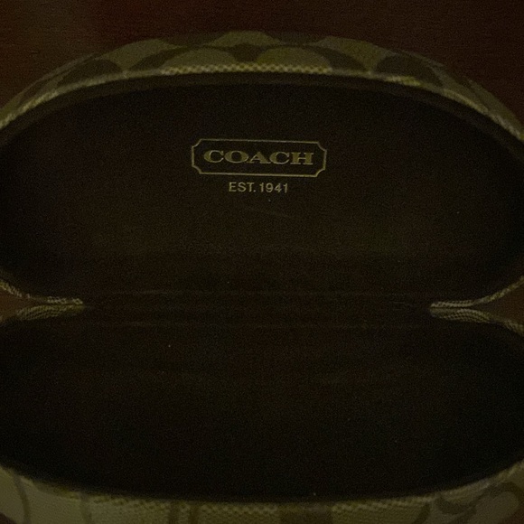 “Coach” brand glasses/sunglasses case. Fantastic shape! Very stylish! Unisex - Picture 4 of 10